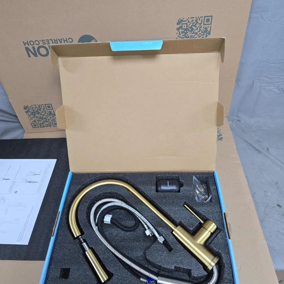 TOHLAR PULL-DOWN KITCHEN FAUCET – BRASS/GOLD FINISH