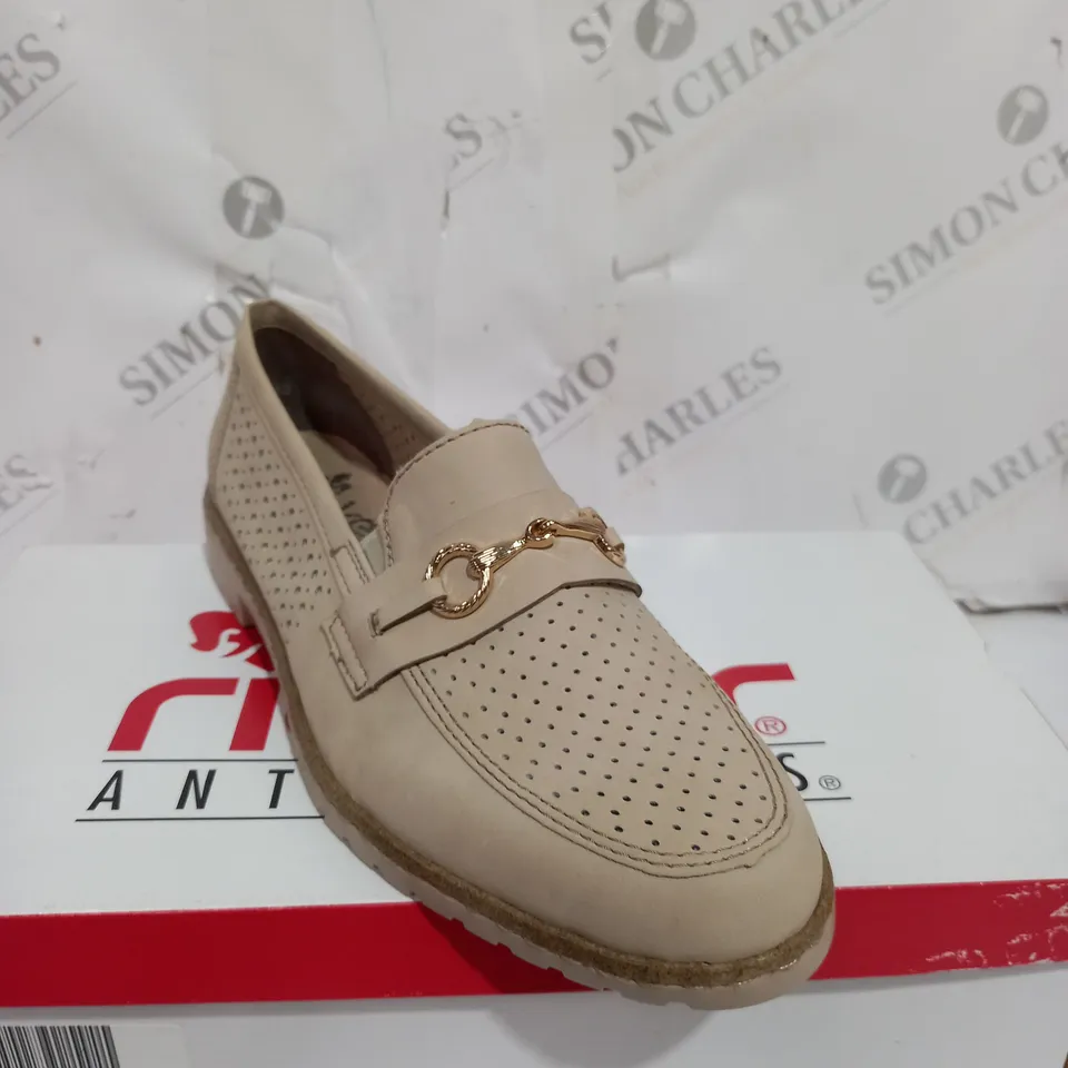 RIEKER WEDGE SANDAL SIZE 6.5