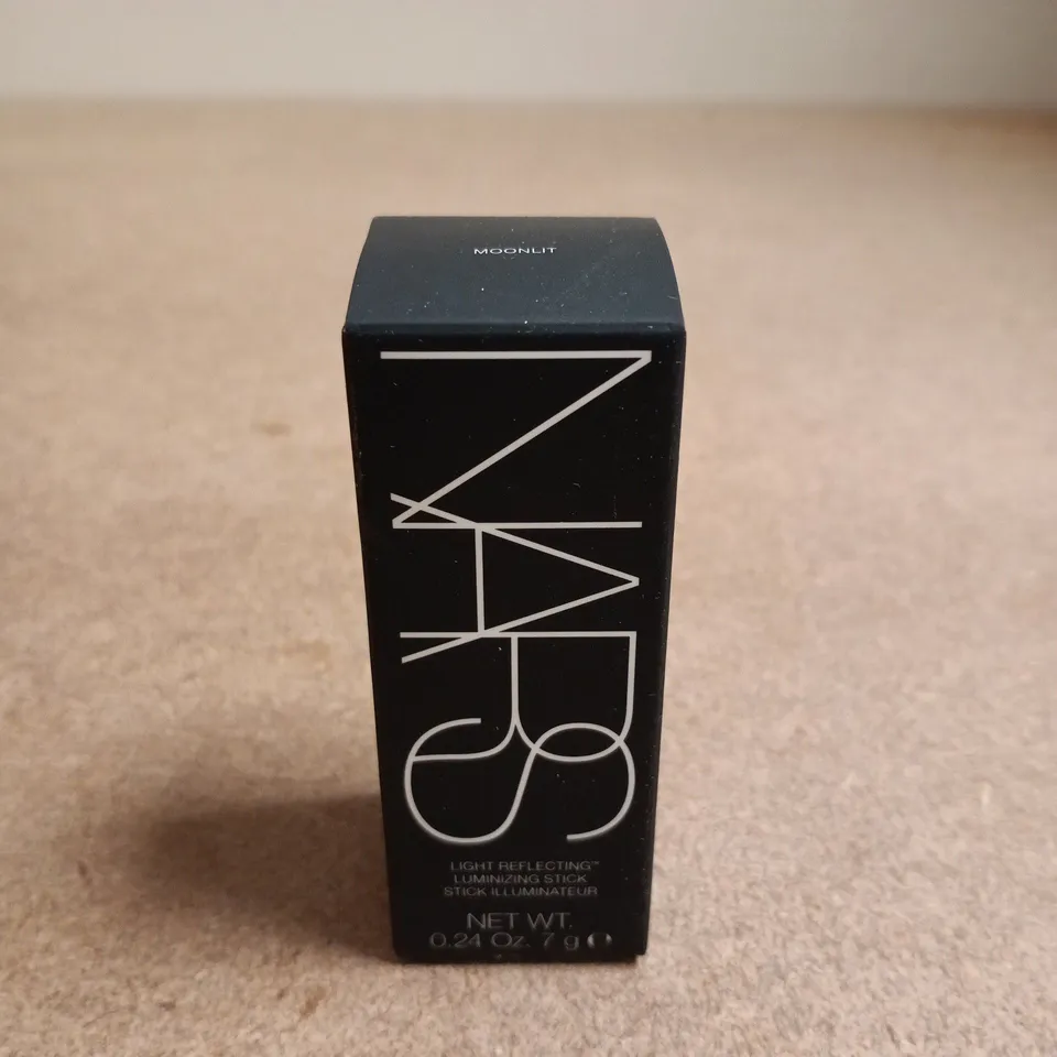 NARS LIGHT REFLECTING LUMINIZING STICK – MOONLIT SHADE (0.24 OZ / 7 G)