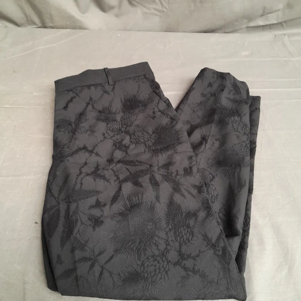 ALEXANDER MQUEEN SUIT JACKET AND TROUSERS IN JACQUARD BLACK SIZE 48/50
