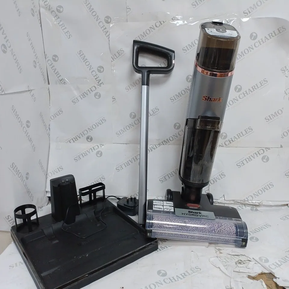 BOXED SHARK HYDROVAC HARD FLOOR WET & DRY CORDLESS CLEANER WD210UK