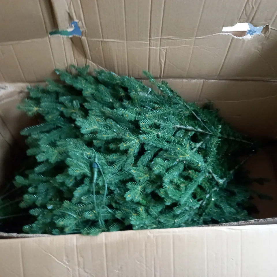 KELLY HOPPEN KENSINGTON FIR CHRISTMAS TREE - 7FT NATURAL - COLLECTION ONLY
