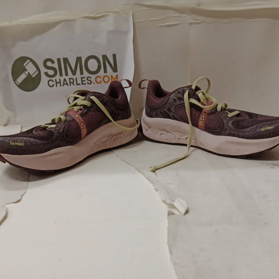 BOX CONTAINING APPROXIMATELY 9 TRAINERS PAIRS SIZES VARY
