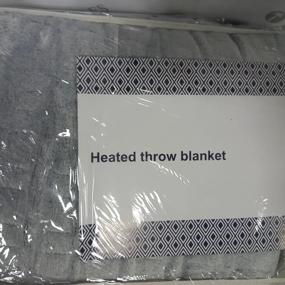 UNBRANDED HEATED THROW BLANKET IN GREY