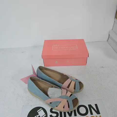 DR LIGHTFOOT WOMEN'S PASTEL BLUE AND PINK CROSS-STRAP SANDALS UK SIZE 8