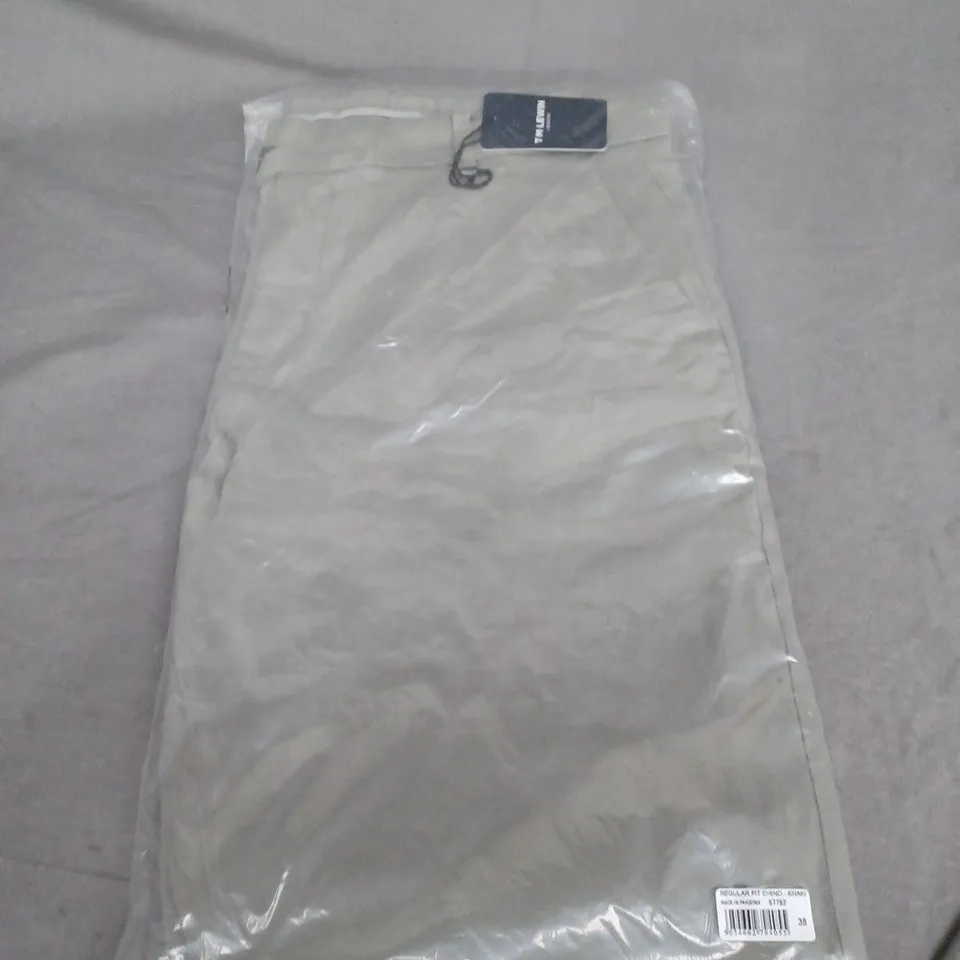 BAGGED T.M.LEWIN REGULAR FIT CARGO PANTS SIZE 38