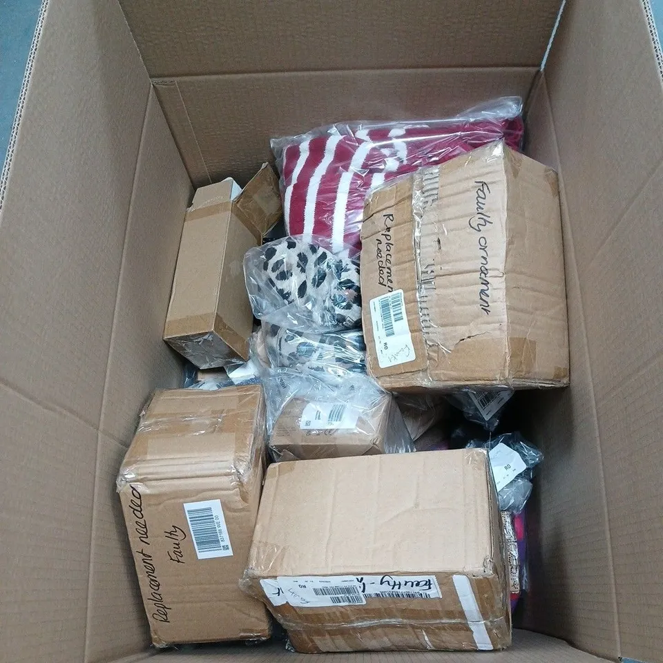 BOX OF APPROXIMATELY 20 ASSORTED ITEMS TO INCLUDE CLOTHING, HAIR STRAIGHTENERS ETC