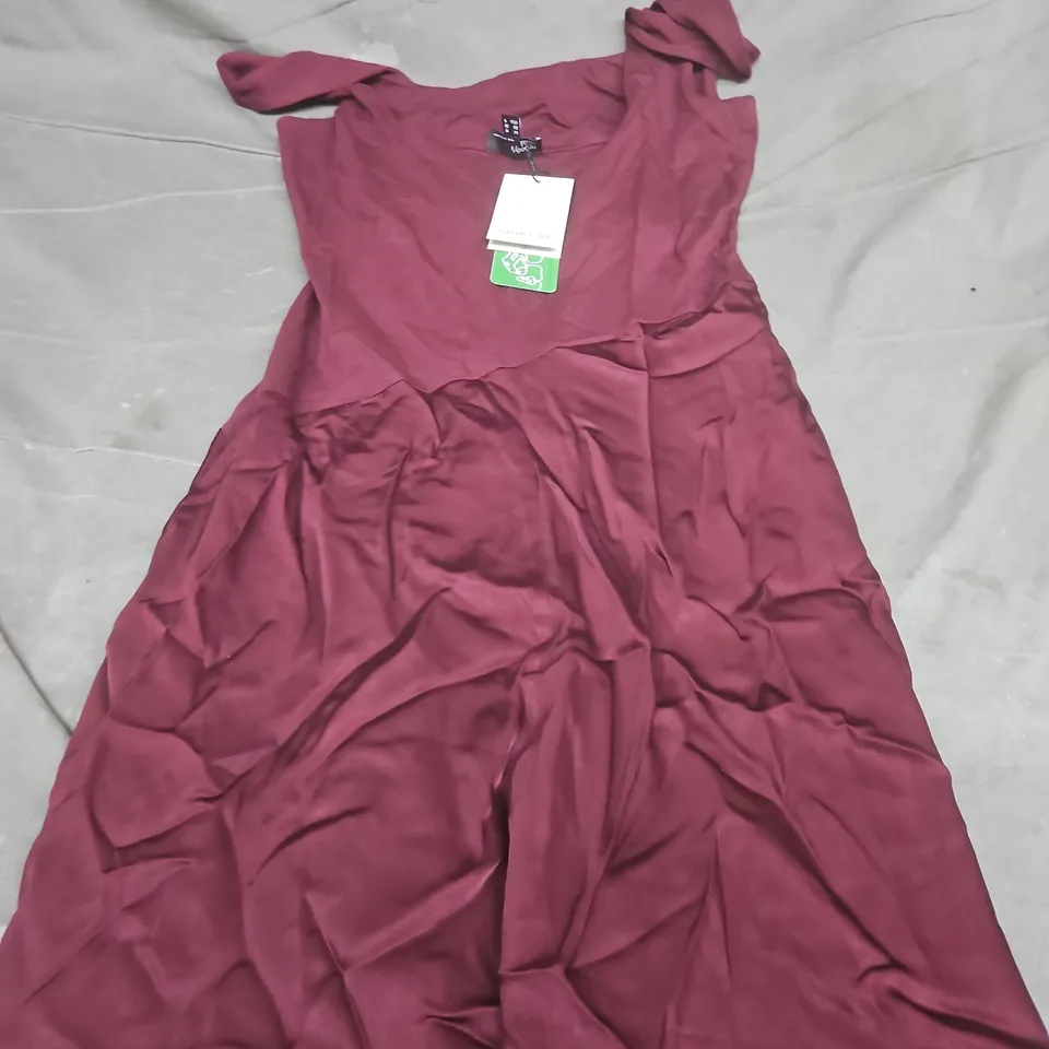 NOBODYS CHILD VALENTINA SLEEVELESS MIDI DRESS – RED, UK 10 (EU 38)