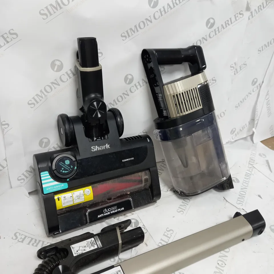 SHARK STRATOS CORDLESS VACUUM