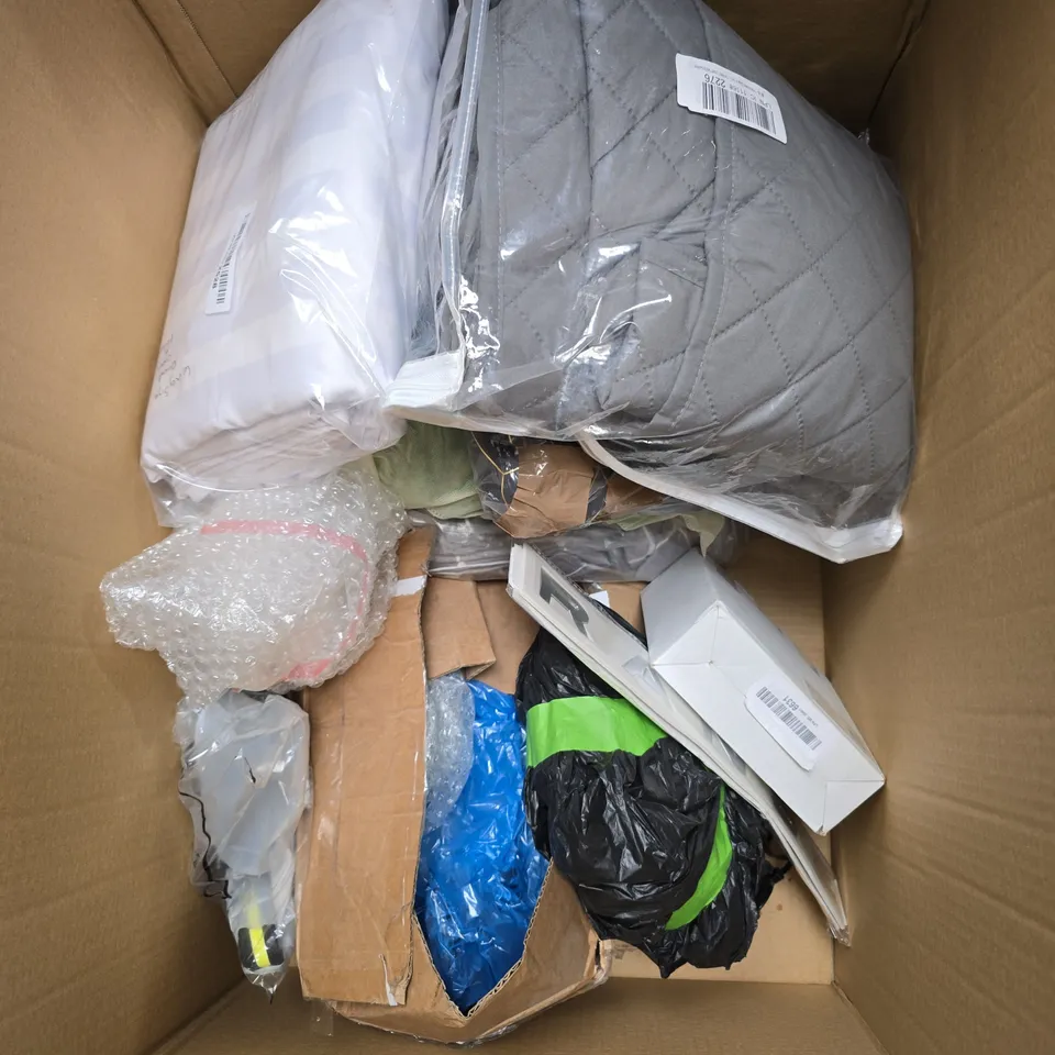 BOX OF APPROXIMATELY 12 ASSORTED HOUSEHOLD ITEMS TO INCLUDE - PLAYSTATION ICONS LIGHT - WHITE COPY PAPER - UMBRA SPINDLE STORAGE BOX - ETC - COLLECTION ONLY