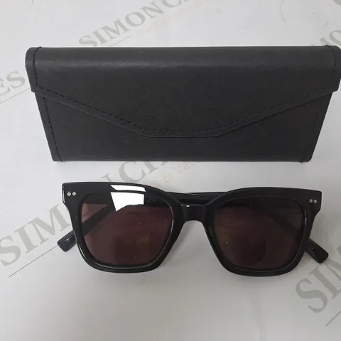 HUMMINGBIRD SUNGLASSES AND 2S READERS TAN 2.0