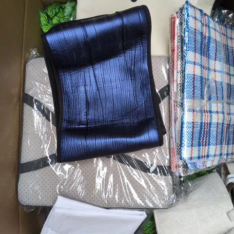 APPROXIMATELY 15 ASSORTED HOUSEHOLD PRODUCTS TO INCLUDE HOME DECOR, CUSHION, FABRIC STORAGE CONTAINER ETC 