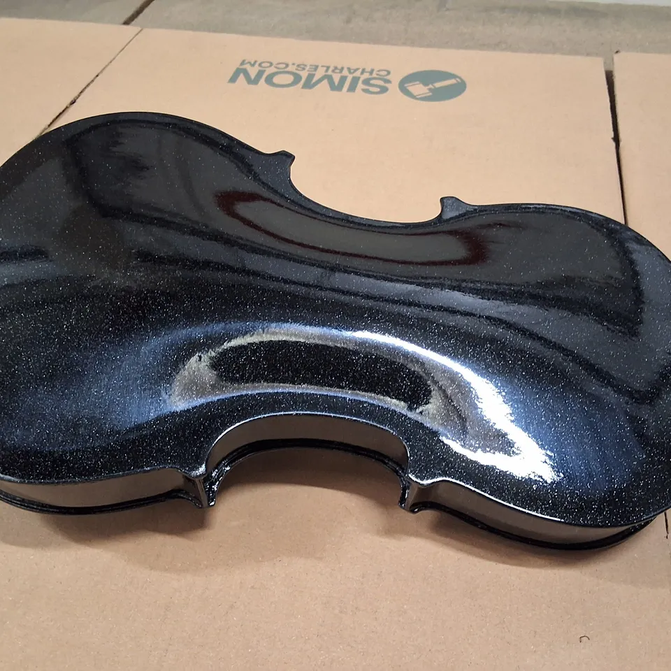 VIOLIN WITH BOW IN BLACK GLITTER FINISH – IN FITTED CASE