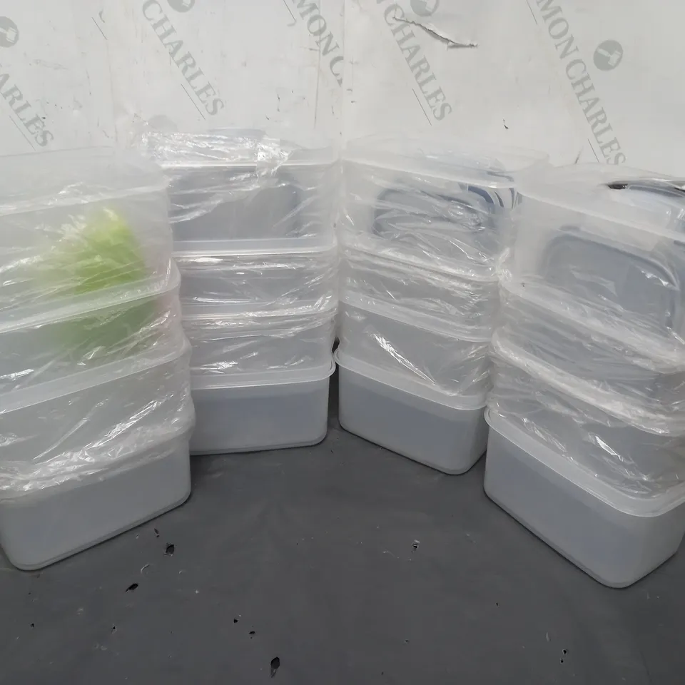 16 ASSORTED PLASTIC STORAGE TRAYS WITH LIDS