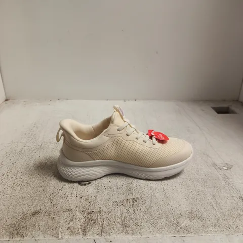 PAVERS BEIGE WOMEN'S TRAINER – UK 5
