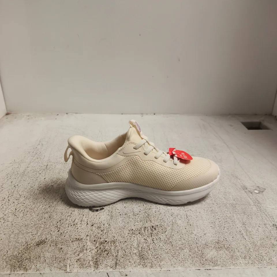 PAVERS BEIGE WOMEN'S TRAINER – UK 5