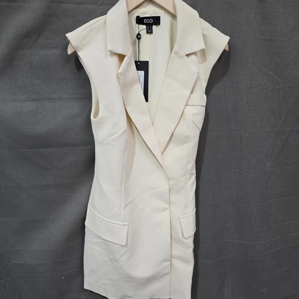 EGO SLEEVELESS BELTED WAIST TAILORED MINI DRESS IN CREAM – UK6 / EU34 / US2