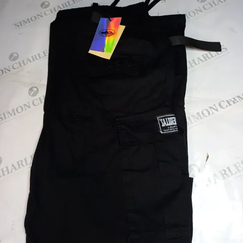 CORTEIZ CARGO TROUSERS SIZE L