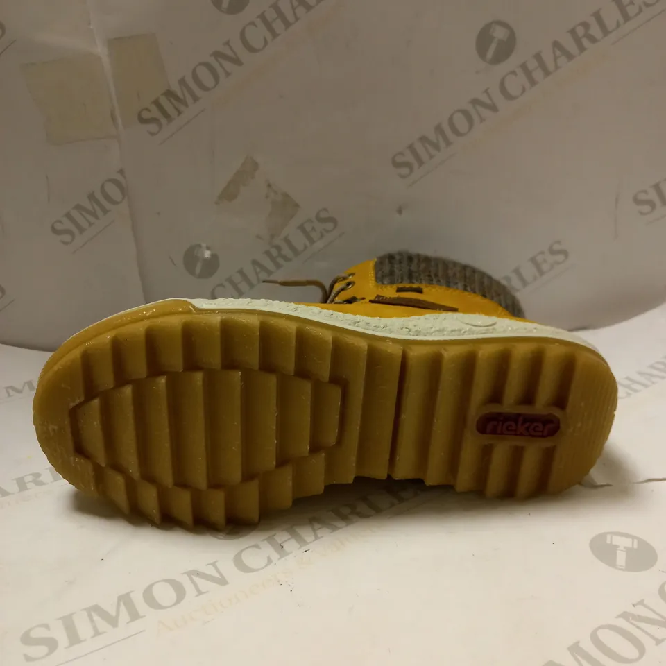 RIEKER LACE BOOT YELLOW - SIZE 5