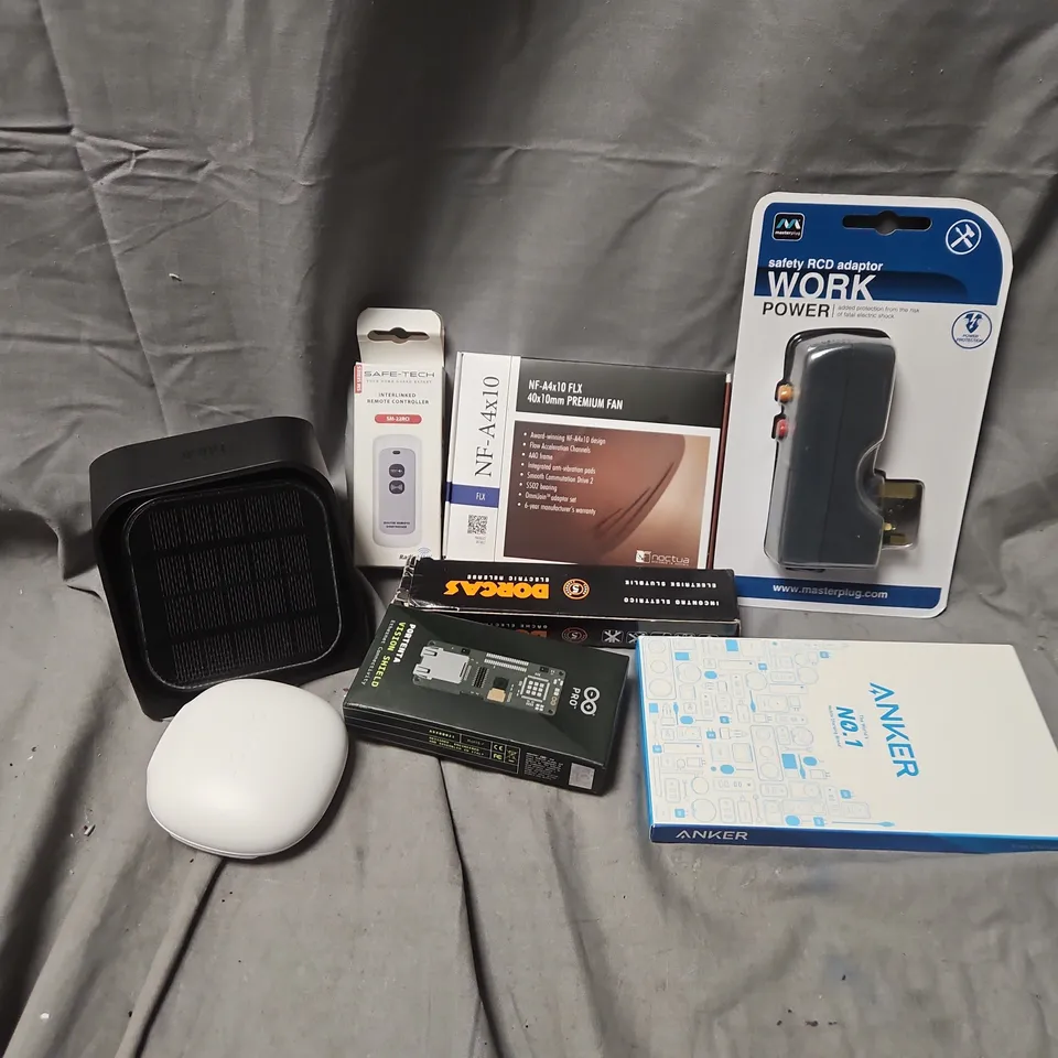 APPROXIMATELY 10 ASSORTED ELECTRICAL ITEMS TO INCLUDE SAFETY SCD ADAPTOR, NF-A4X10 FLX PREMIUM FAN, PRO VISION SHEILD, ETC