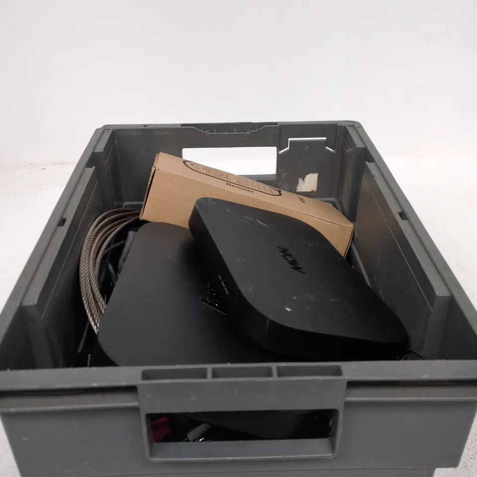 TOTE OF APPROXIMATELY 12 ASSORTED ITEMS TO INCLUDE SKY REMOTE BOXED, SKY EM150 BOX, NOW NR801 BOX ETC