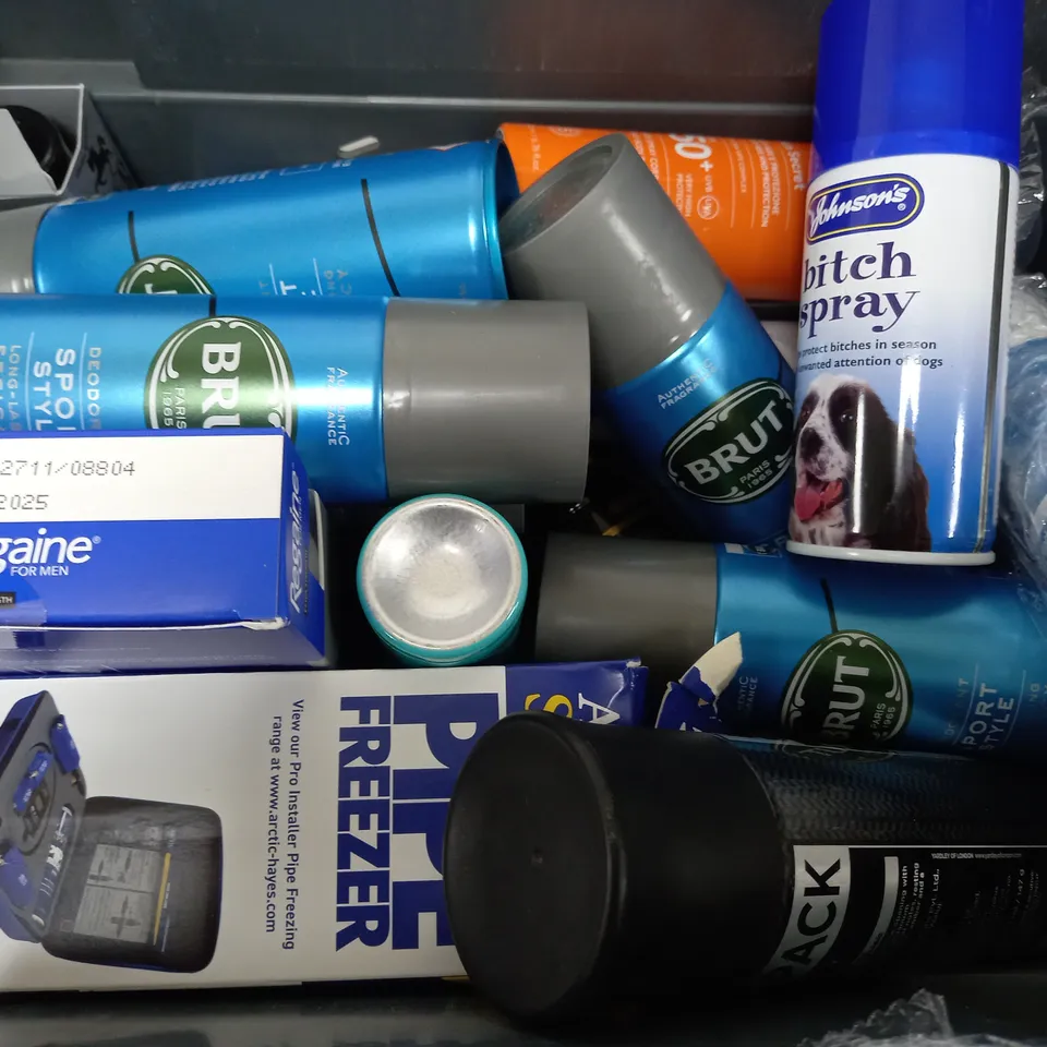 BOX OF APPROX 20 ASSORTED AEROSOLS TO INCLUDE - BITCH SPRAY - BRUT SPORT DEODORANT - COLOUR SPRAY ECT