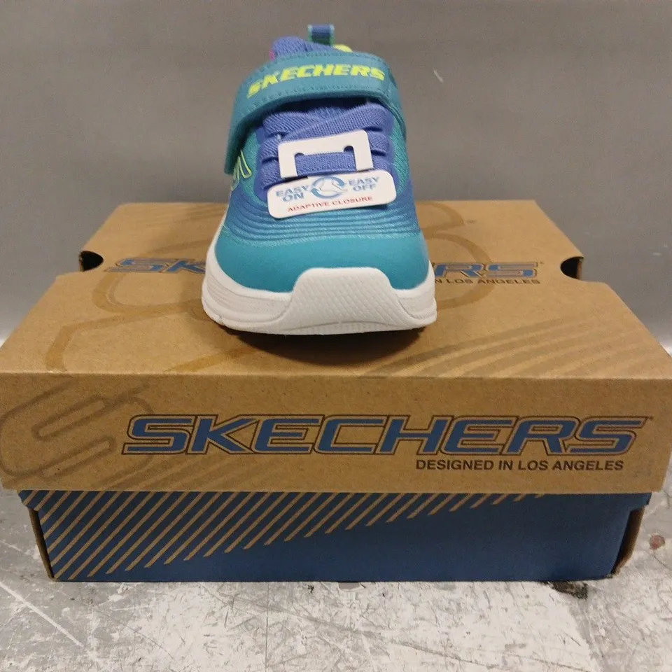 BOXED PAIR OF SKECHERS KIDS MICROSPEC ADVANCE SHOES IN TURQUOISE/LIME SIZE UK 5