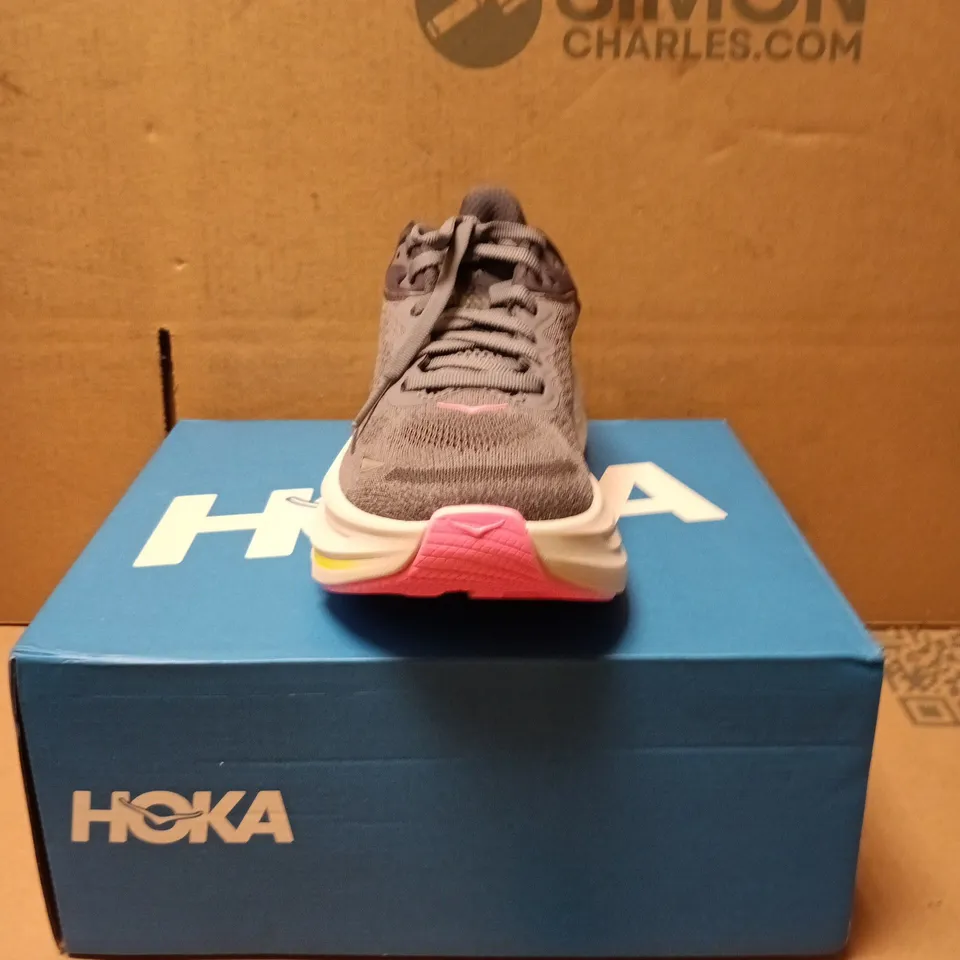 HOKA BONDI 9 WOMEN'S RUNNING SHOES – UK4 (US 5.5B), GREY/PINK, BOXED