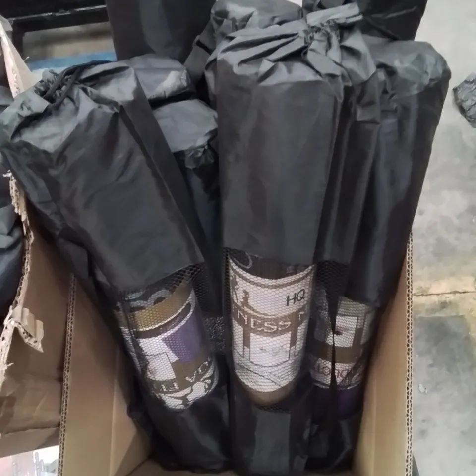 BOX CONTAINING APPROXIMATELY 10 BRAND NEW HQ FITNESS YOGA MATS 173 X 61CM 