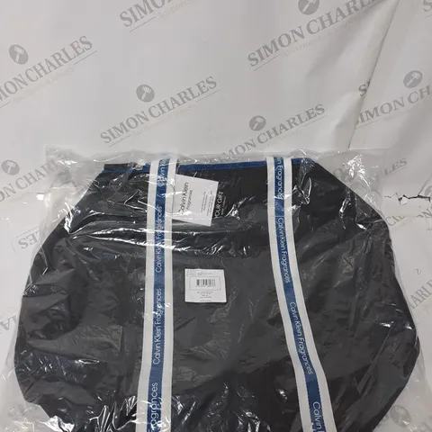 CALVIN KLEIN BLACK DUFFEL BAG