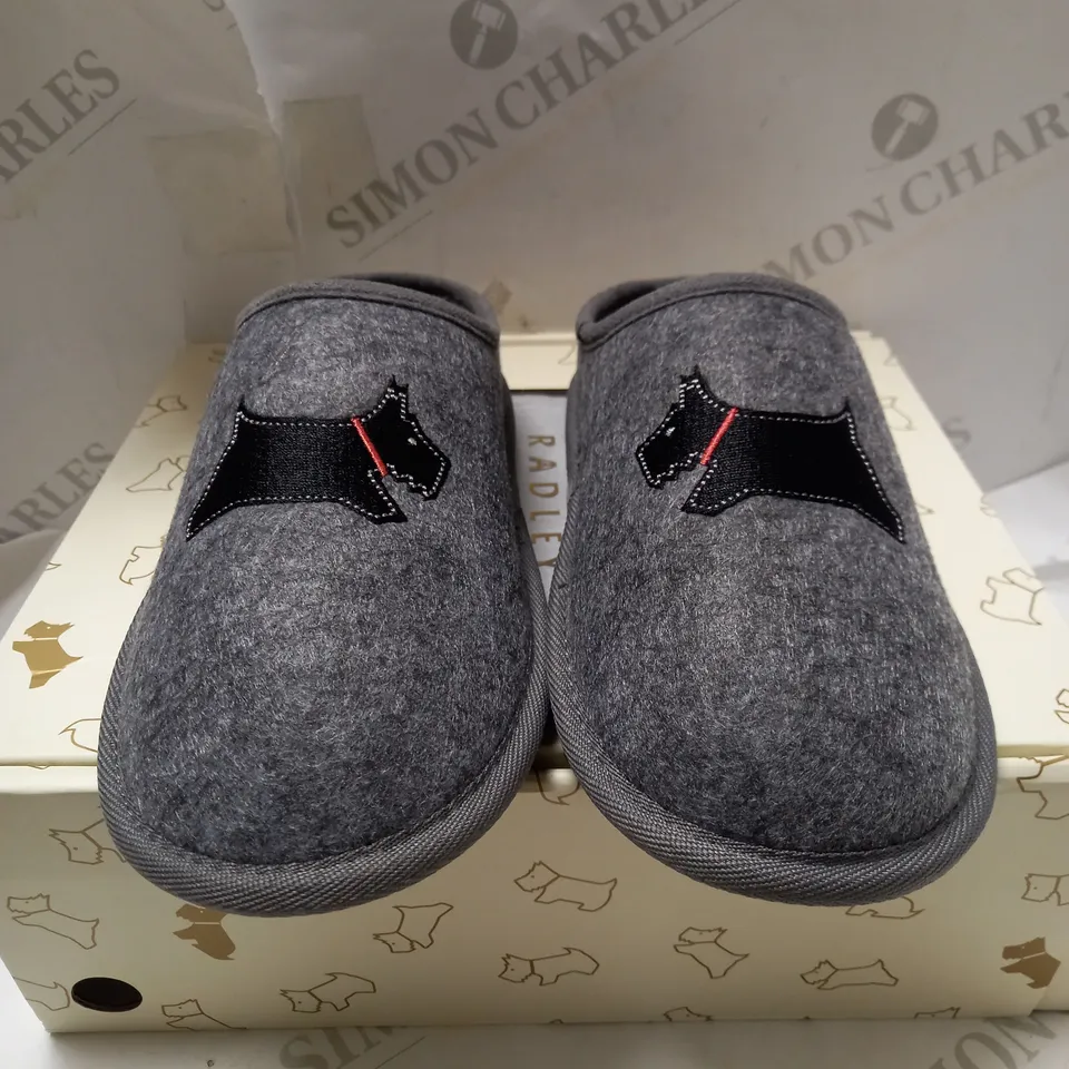 RADLEY COZY LADIES CHARCOAL SLIPPERS - UK SIZE 5