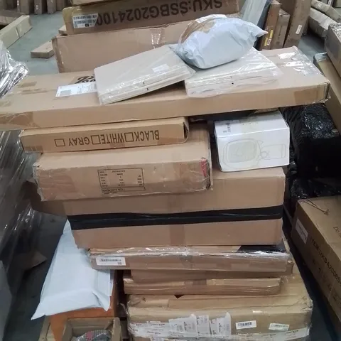 PALLET CONTAINING VARIOUS ASSORTED BOXED HOUSEHOLD RETURNS/ELECTRICAL/GARDEN ITEMS TO INCLUDE: COMPUTER DESKS, INDOOR FANS, THERMAL FLASK, UNMARKED FURNITURE BOXES ETC.