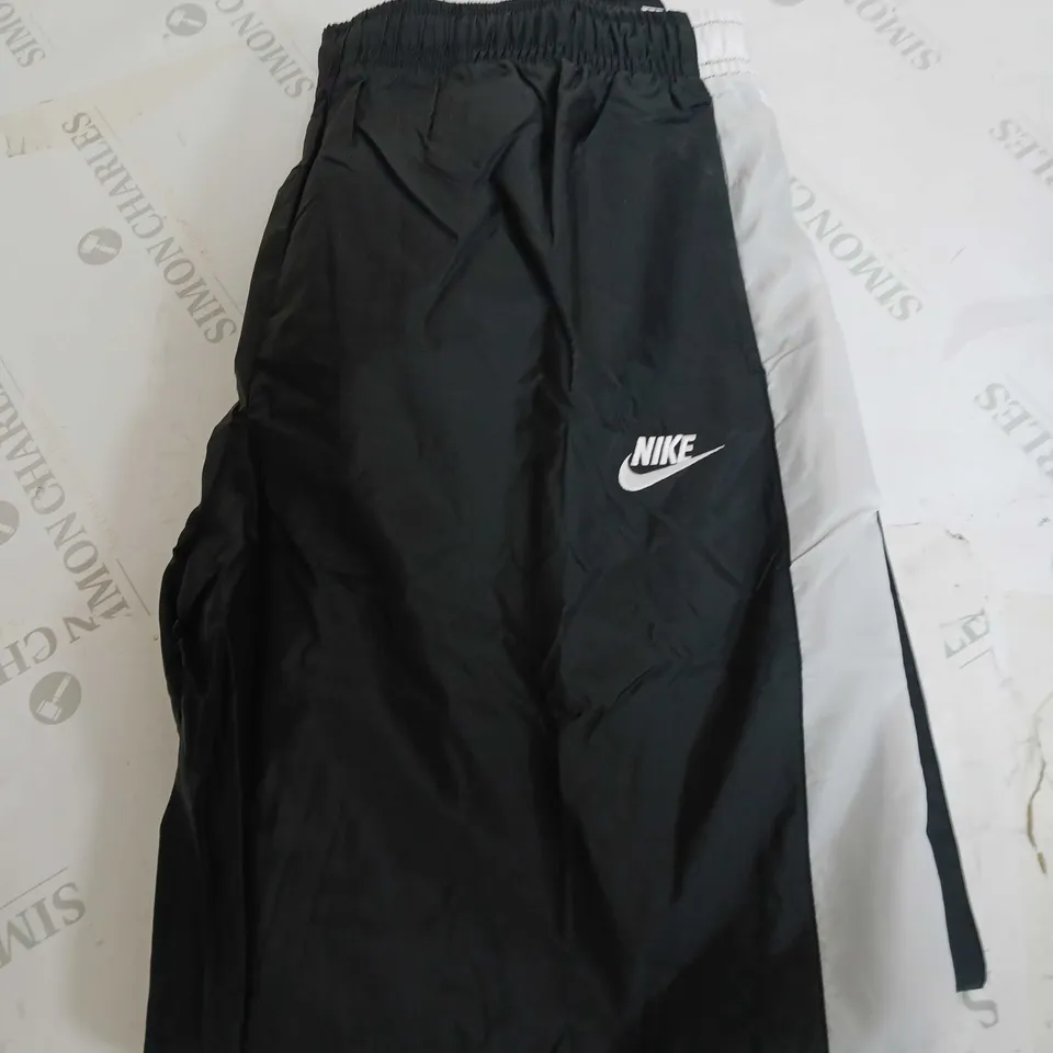 NIKE LOOSE FIT TAPER LEG REGULAR LENGTH - XL
