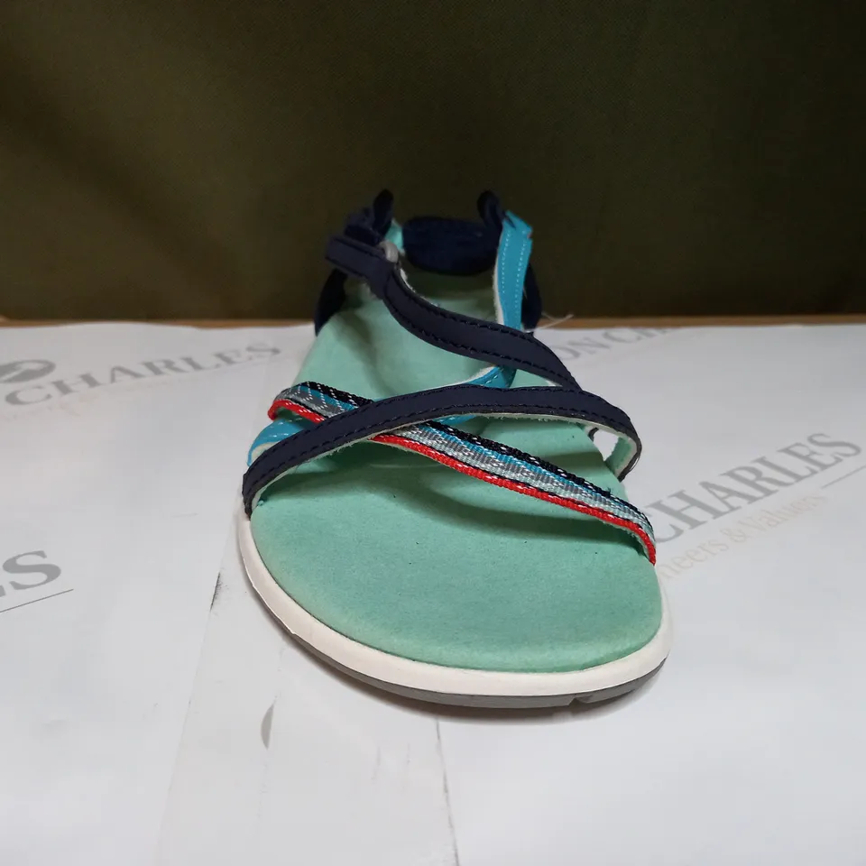 REGATTA LADY SANTA ROMA SANDALS SIZE 6