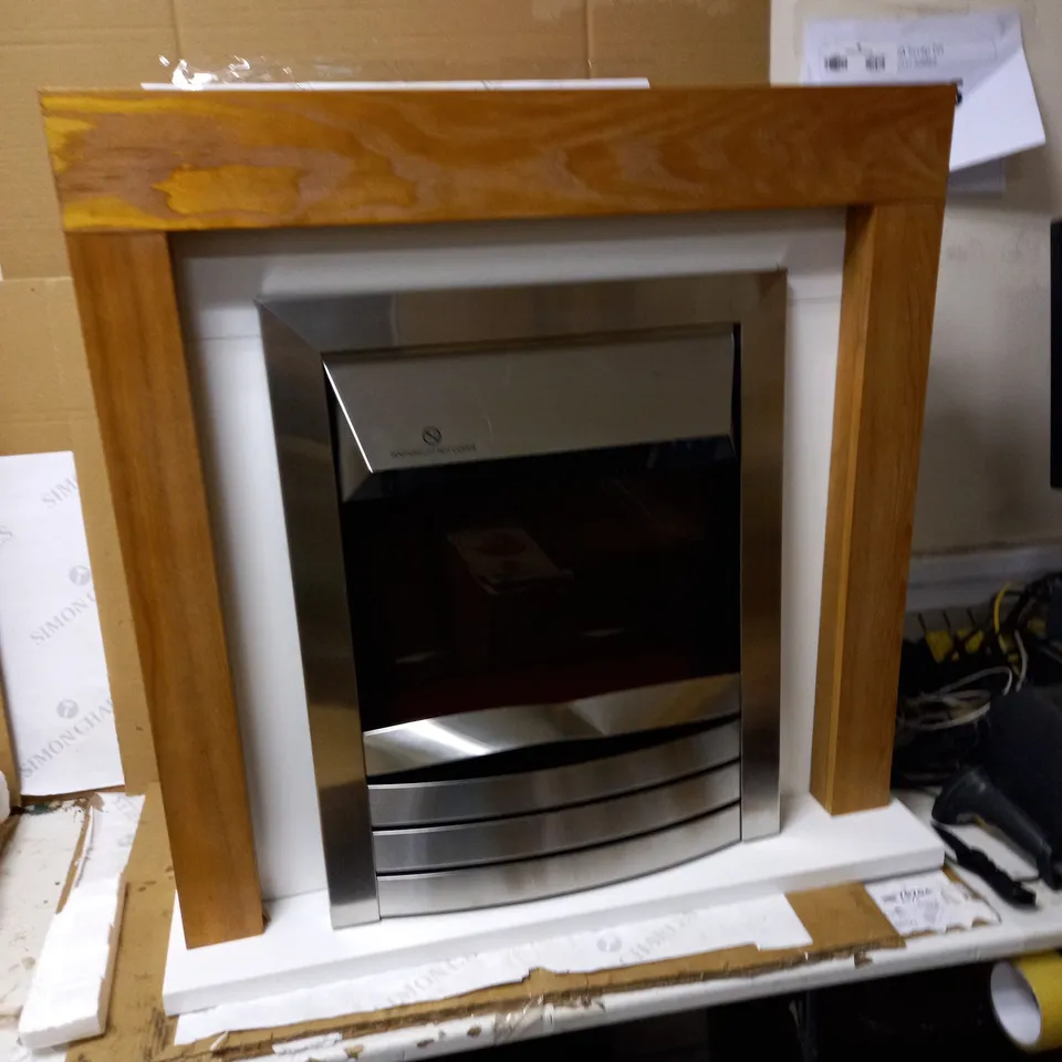 WARMLITE WL45041OAK CHESTER FIREPLACE SUITE (COLLECTION ONLY)