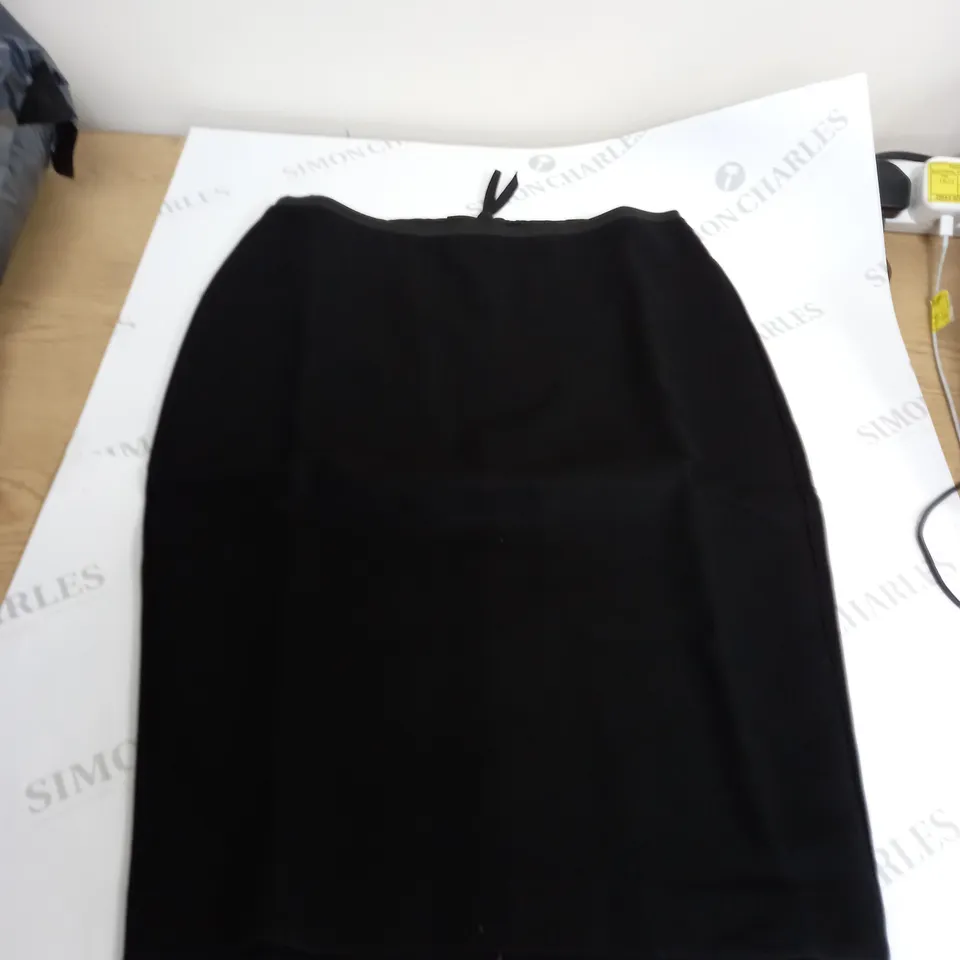BODEN BLACK SKIRT SIZE 8P