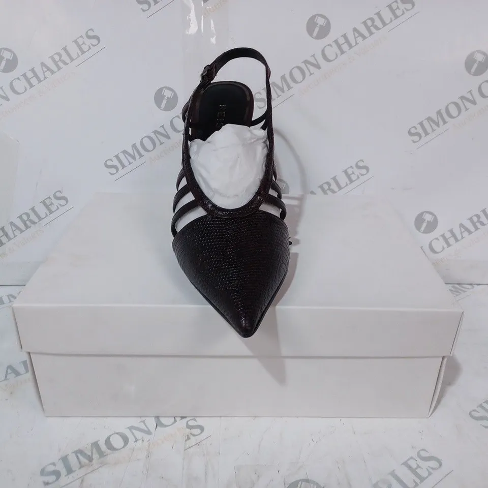 BOXED PAIR OF REISS DAPHNE SLINGBACK HEELS IN POMEGRANATE SIZE 6