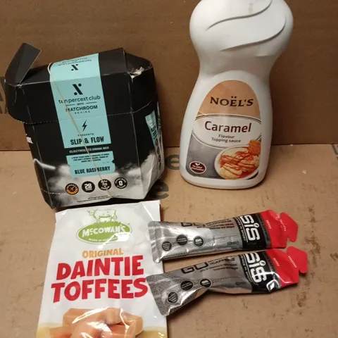 APPROXIMATELY 10 ASSORTED FOOD/DRINK PRODUCTS TO INCLUDE CARAMEL SAUCE, TOFFEES, SIS GEL ETC 