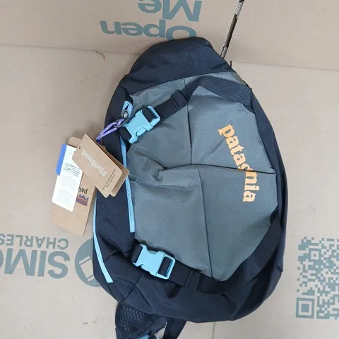 PATAGONIA ULTRALIGHT BLACK HOLE MINI HIP PACK IN BLACK/GREY/BLUE