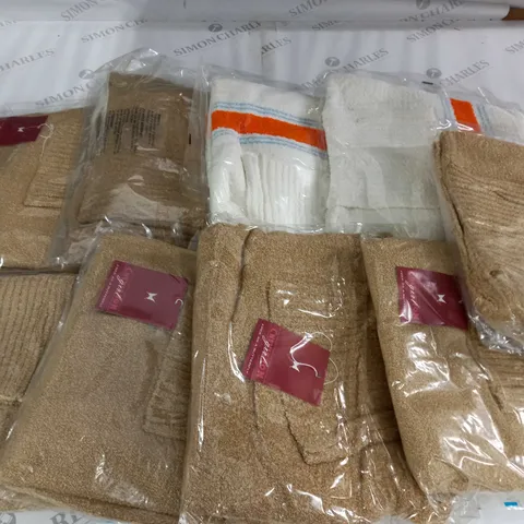 LOT OF 9 ASSORTED BAGGED CLOTHING ITEMS - VARIOUS SIZES