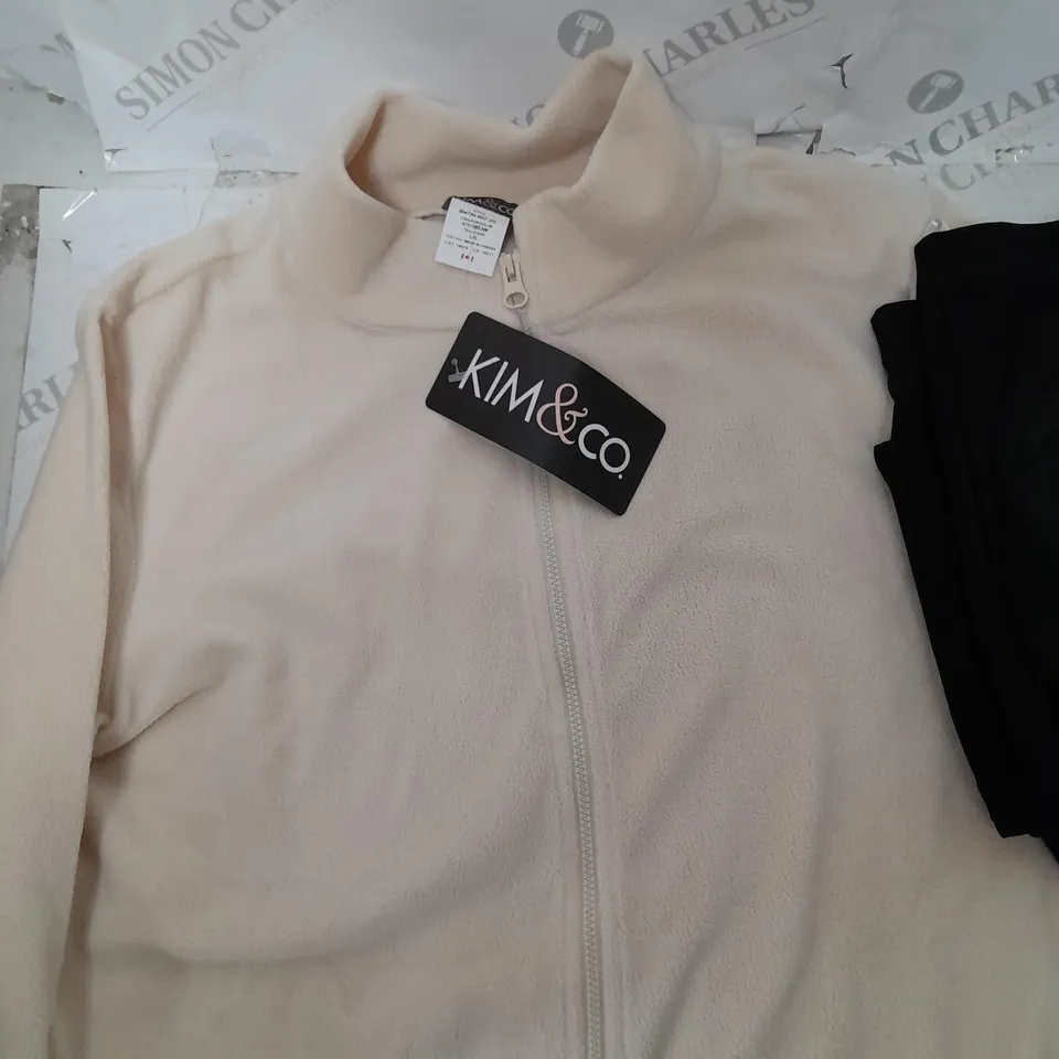 A BOX OF 10 VARIOUS CLOTHING ITEMS TO INCLUDE A KIM&CO. WHITE ZIP UP TOP, A PAIR OF BLACK TROUSERS AND A BROWN TARTAN PYJAMA SET 