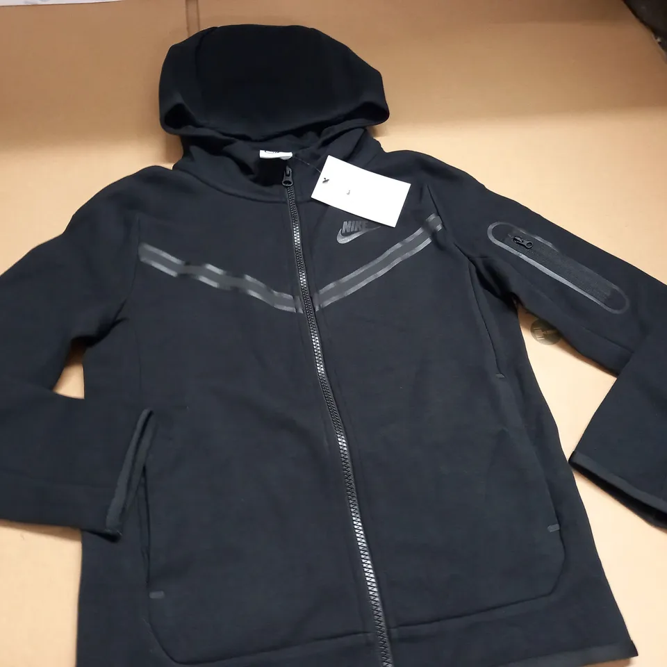 NIKE KIDS BLACK ZIP THROUGH HOODIE - M