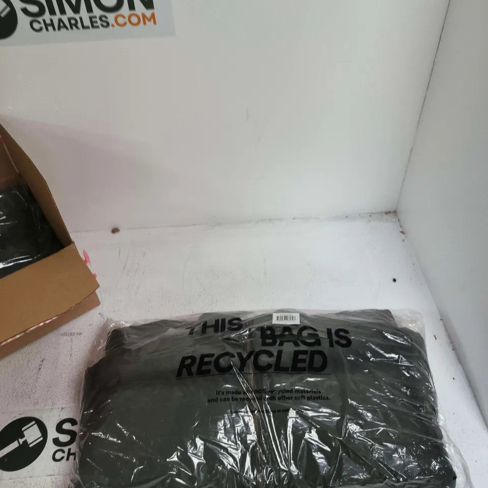 2X GREEN COTTON ON PUFFER JACKETS SIZE S