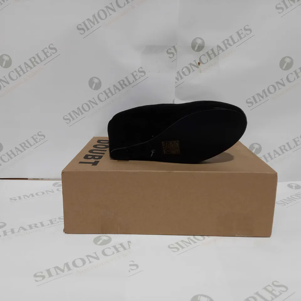 NO DOUBT WZ1 FASHION THIRSTY LADIES IN BLACK SUEDE - UK SIZE 6