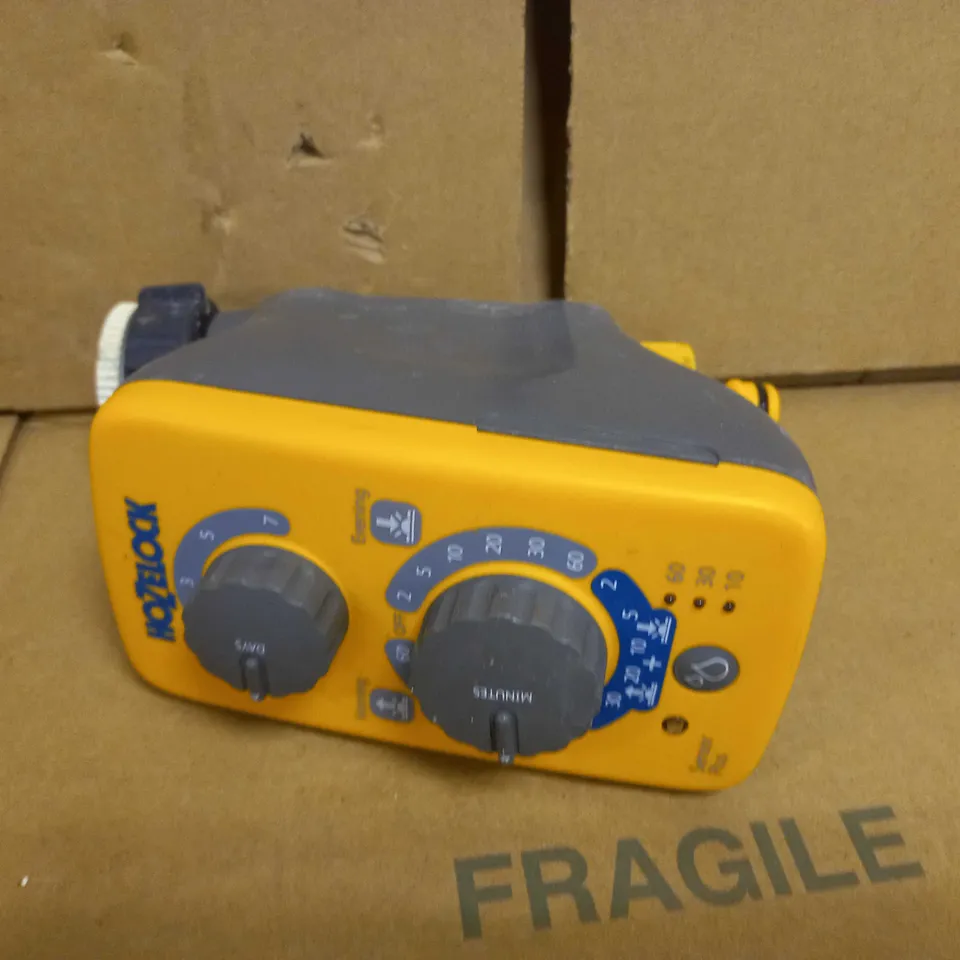 HOZELOCK SENSOR CONTROL PLUS SELF-SUFFICIENT WATER TIMER