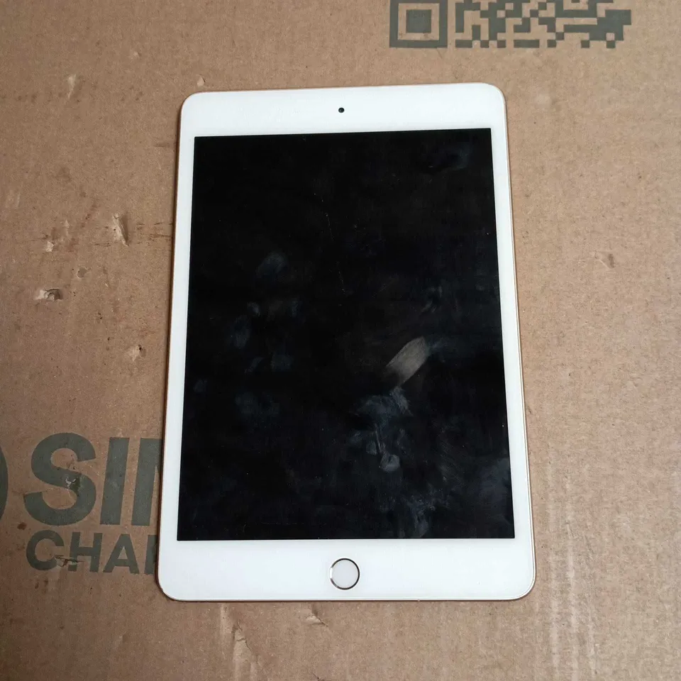 IPAD MINI (5TH GENERATION) – GOLD TABLET