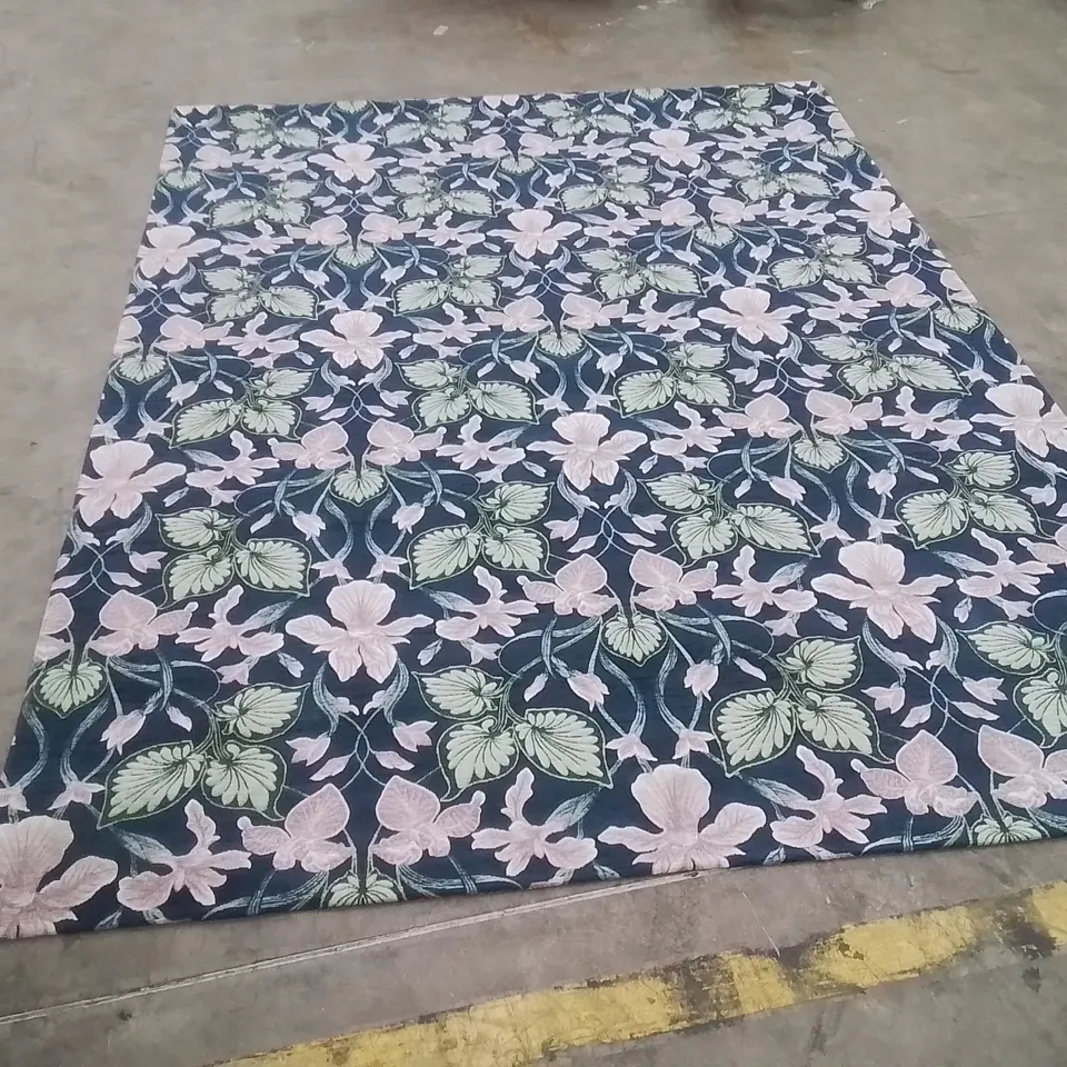 QUALITY DESIGNER AREA RUG - APPROXIMATELY 204x283cm