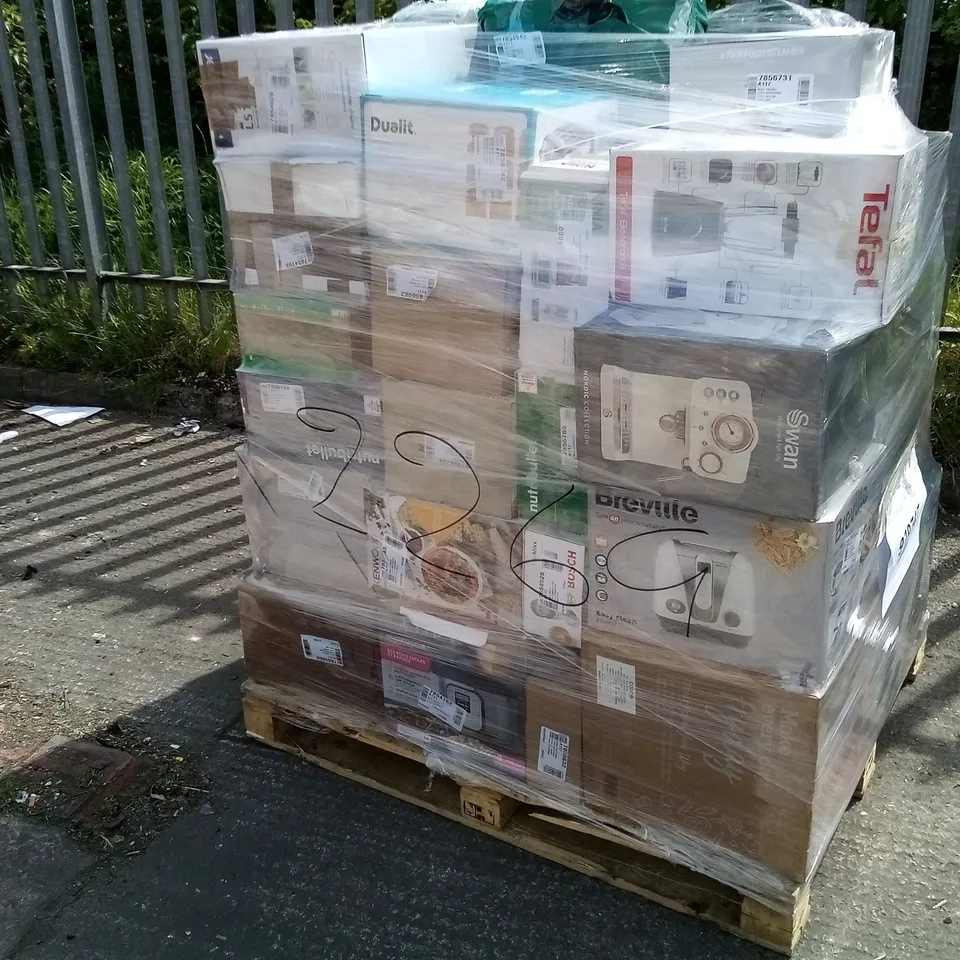 PALLET OF APPROXIMATELY 49 ASSORTED ITEMS INCLUDING: