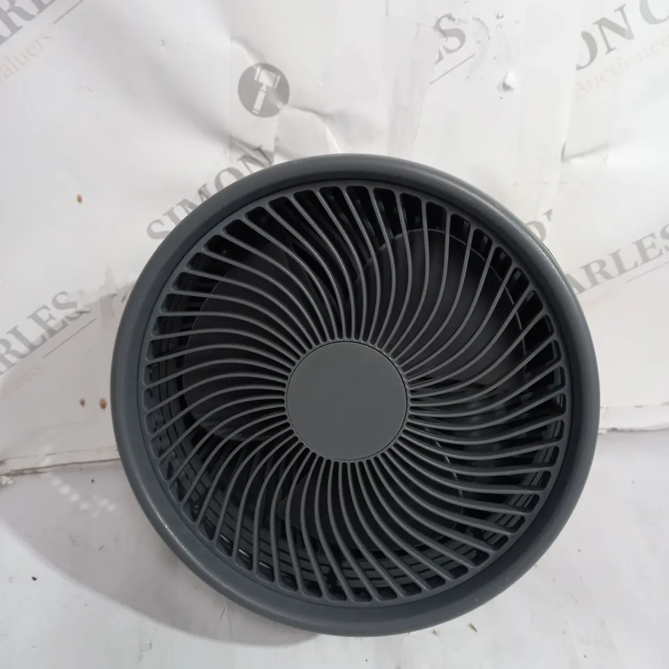 BOXED BELL & HOWELL RECHARGEABLE EXTENDABLE DESK & FLOOR FAN IN GREY