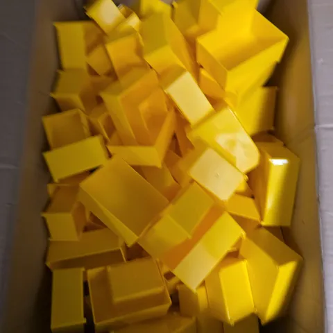 LARGE QUANTITY OF YELLOW PLASTIC STORAGE BOXES IN VARIOUS SIZES 